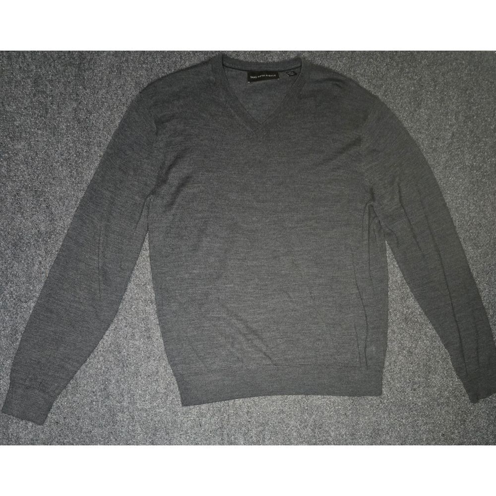 Saks Fifth Avenue Gray Pullover VNeck‎ Sweater Large 70% Wool